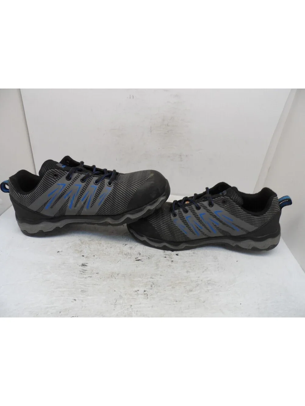 DAKOTA Men's 2400 Aluminum Toe Comp Plate FreshTech Low-Cut Work Shoes Grey 13M